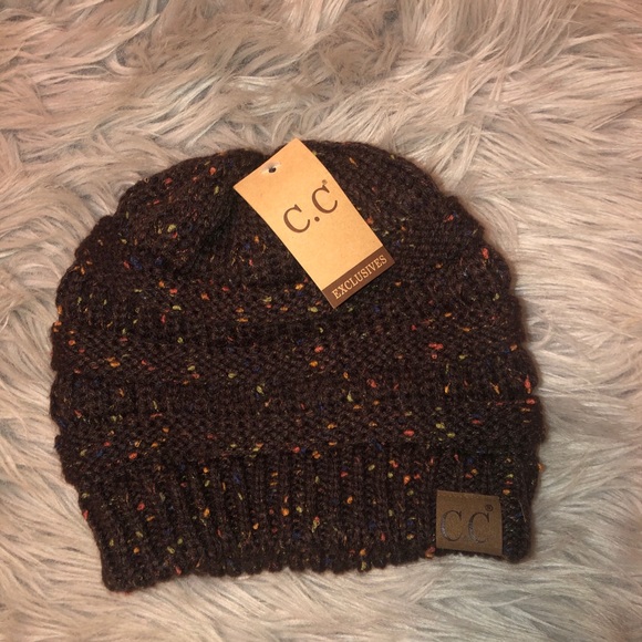 CC Beanie - Picture 1 of 3